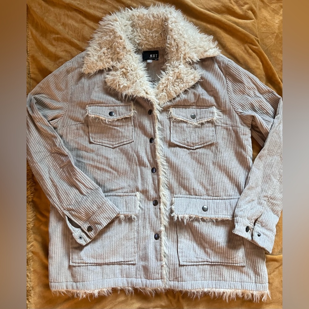 Kut from the Kloth Beige/Gray Light Corduroy Jacket w Faux Soft Sherpa Sz L